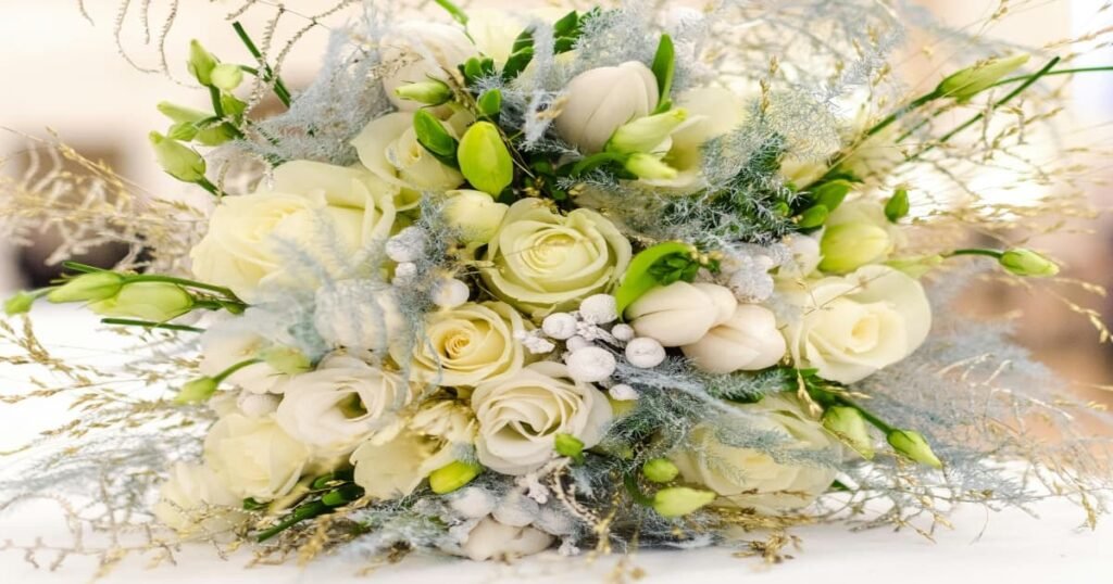 ethereal-pastel-wedding-arrangement