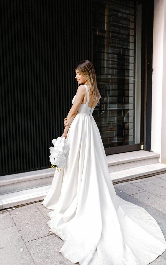 modern-and-sleek-minimalist-wedding-dress