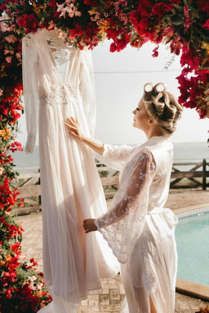 boho-chic-wedding-dress-trends-2025